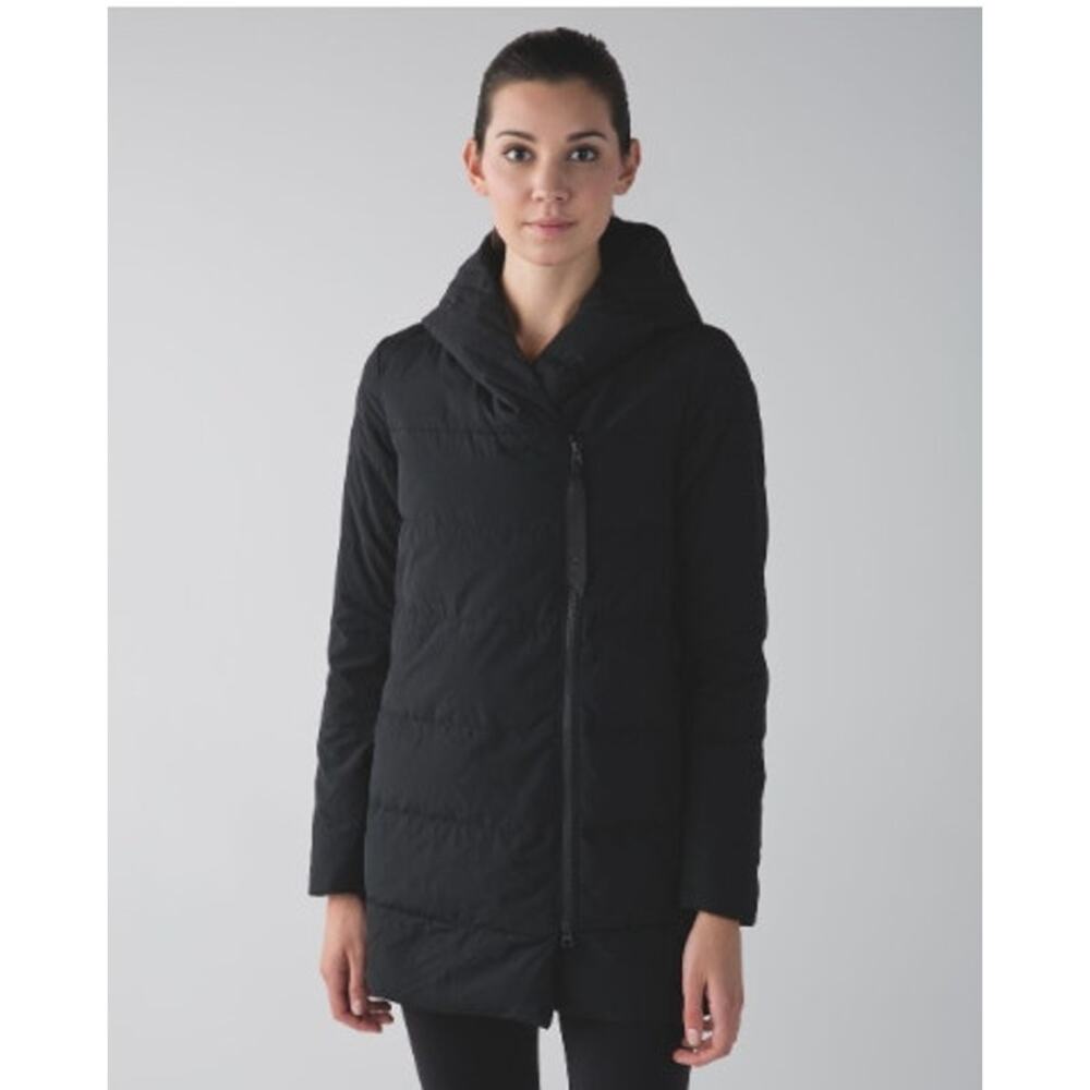 Lululemon Puffy Blanket Jacket Size 4‎ Black Hooded 2 Way Zipper W4D71S